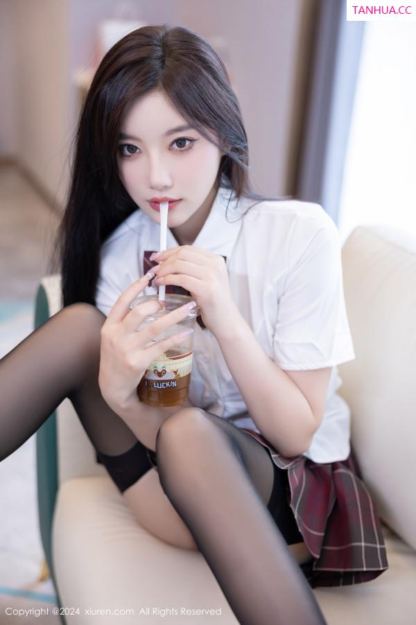 杨晨晨 sugar小甜心CC [XiuRen]高清写真图 2024.08.23 No.9064 杨晨晨Yome 黑丝美腿第38张图片